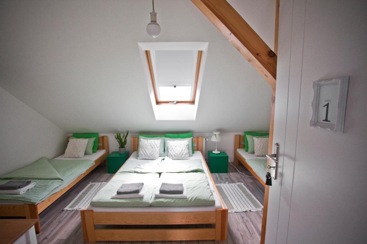 Hostel 33 ชาบีเนีย ภายนอก รูปภาพ
