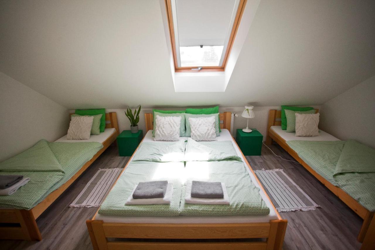 Hostel 33 ชาบีเนีย ภายนอก รูปภาพ