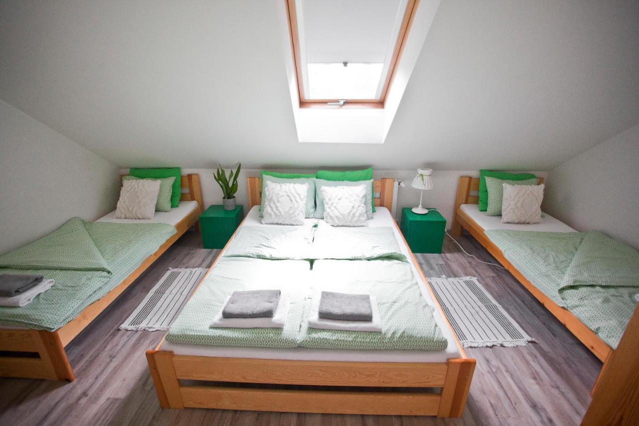 Hostel 33 ชาบีเนีย ภายนอก รูปภาพ